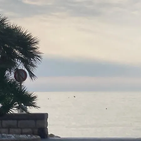 La Mer, Acces Direct Et Calme, Terrasse