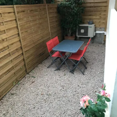 La Mer, Acces Direct Et Calme, Terrasse